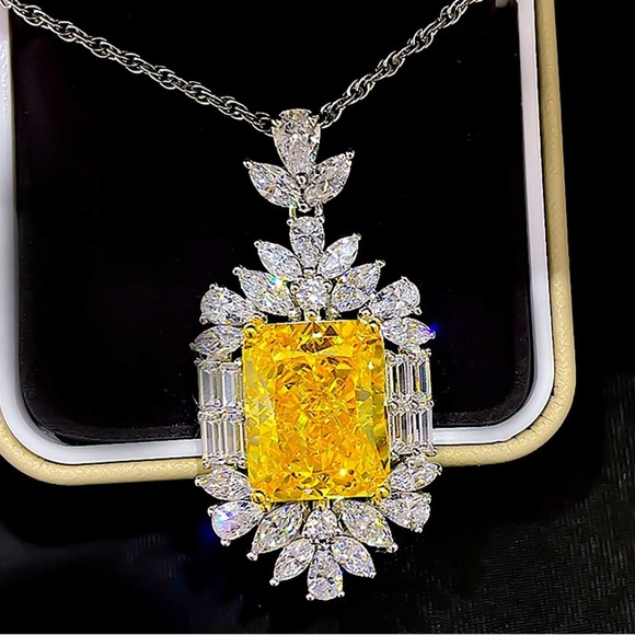 Canary Yellow 14K Diamond Citrine Pendant Charm Necklace Exquisite Luxury - Picture 4 of 13